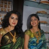Archana, Poonam Kaur Inaugurate CMR Shopping Mall - Gallery | Picture 91406